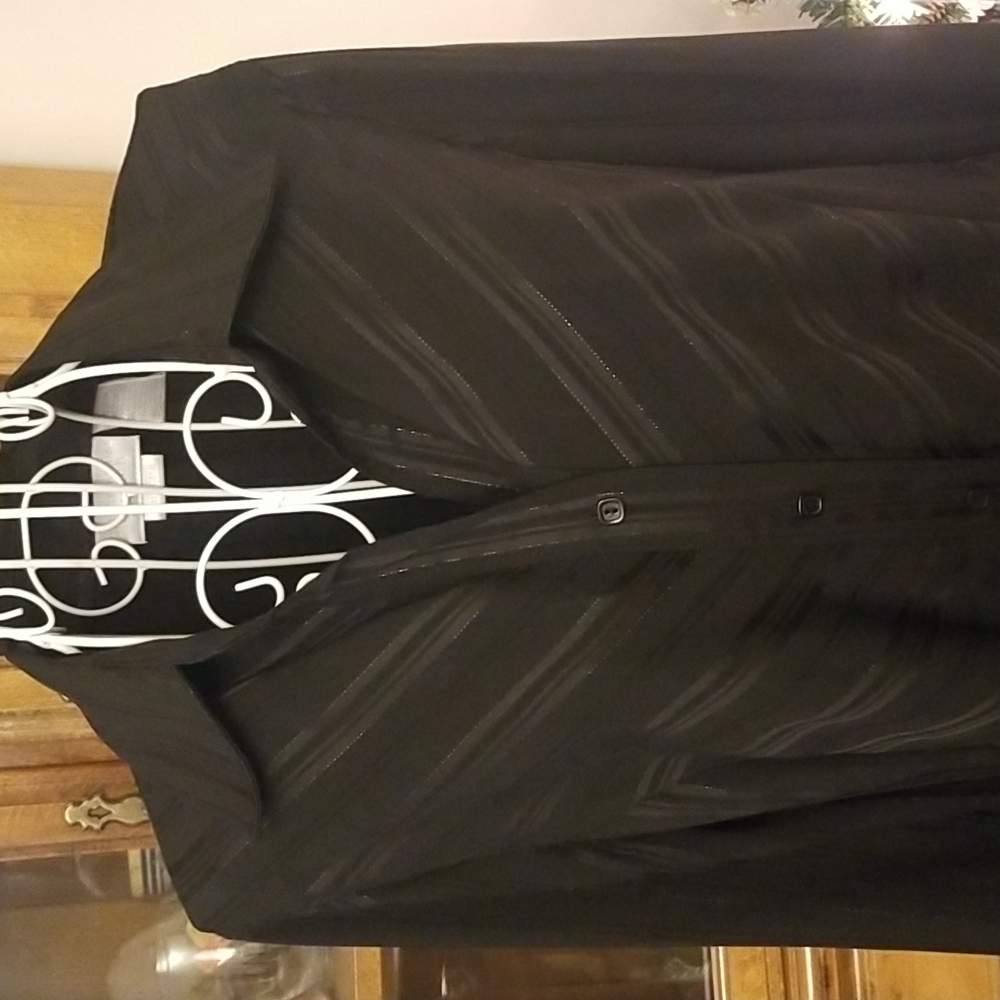 Black button down shirt - Picture 2 of 8